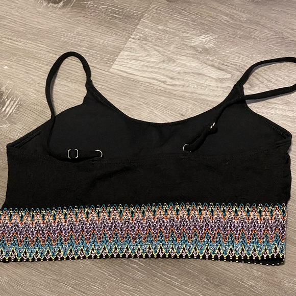 New SHEIN Swim Bikini Top - Picture 2 of 3